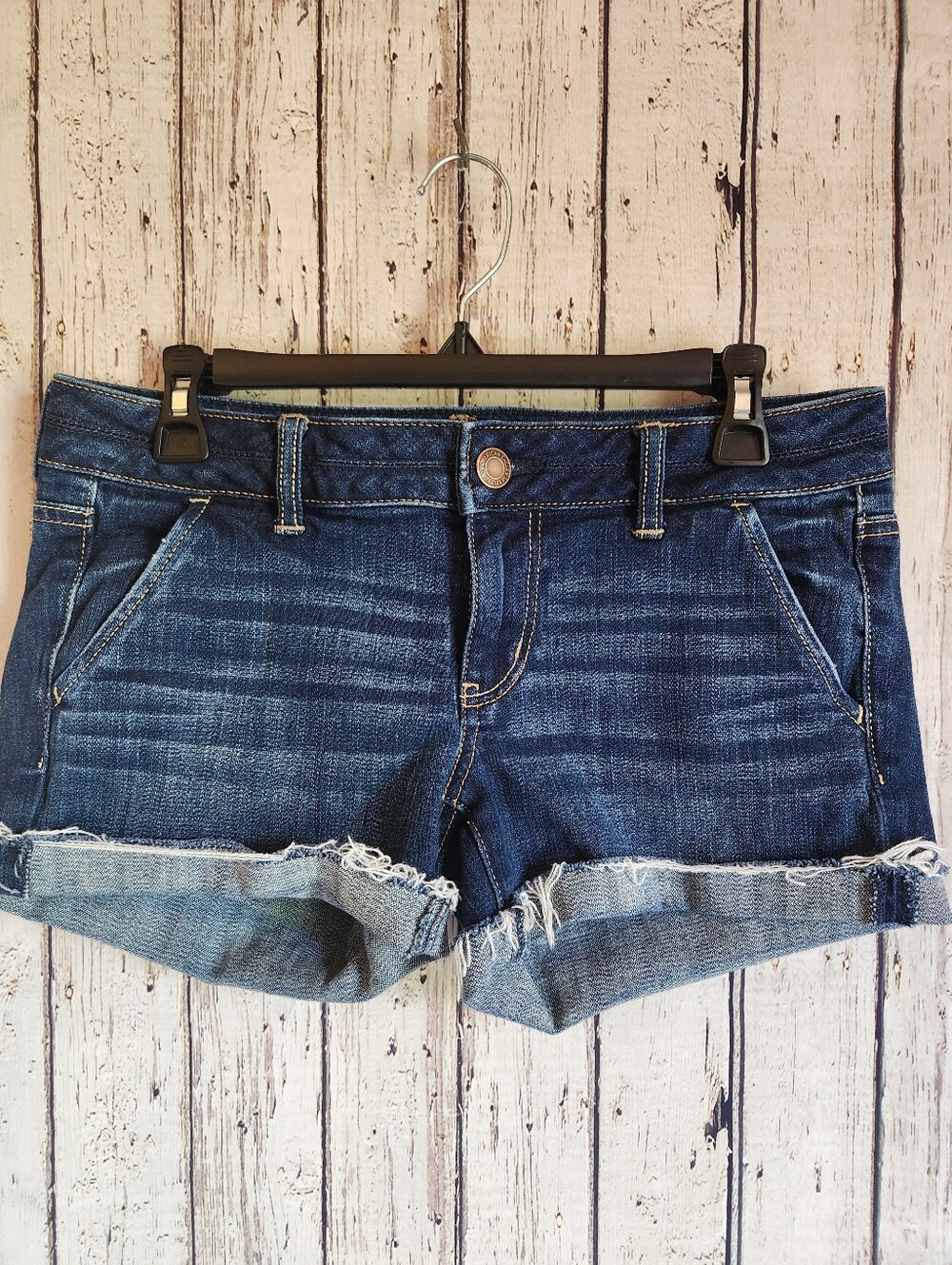 American Eagle Denim Shorts Size 8 Stretch Cuffed Raw Hem Button Flap Pockets